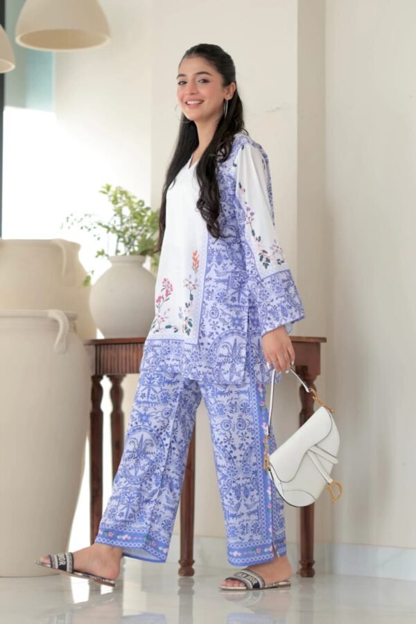 Trendy Casual & Party Wear Outfit